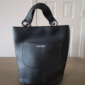 NWT ELLEN TRACY QUILTED TOP HANDLE CROSSBODY IN BLACK